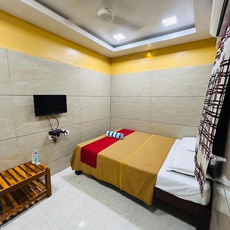 Gsr Residency Hotel Kanchipuram Bagian luar foto