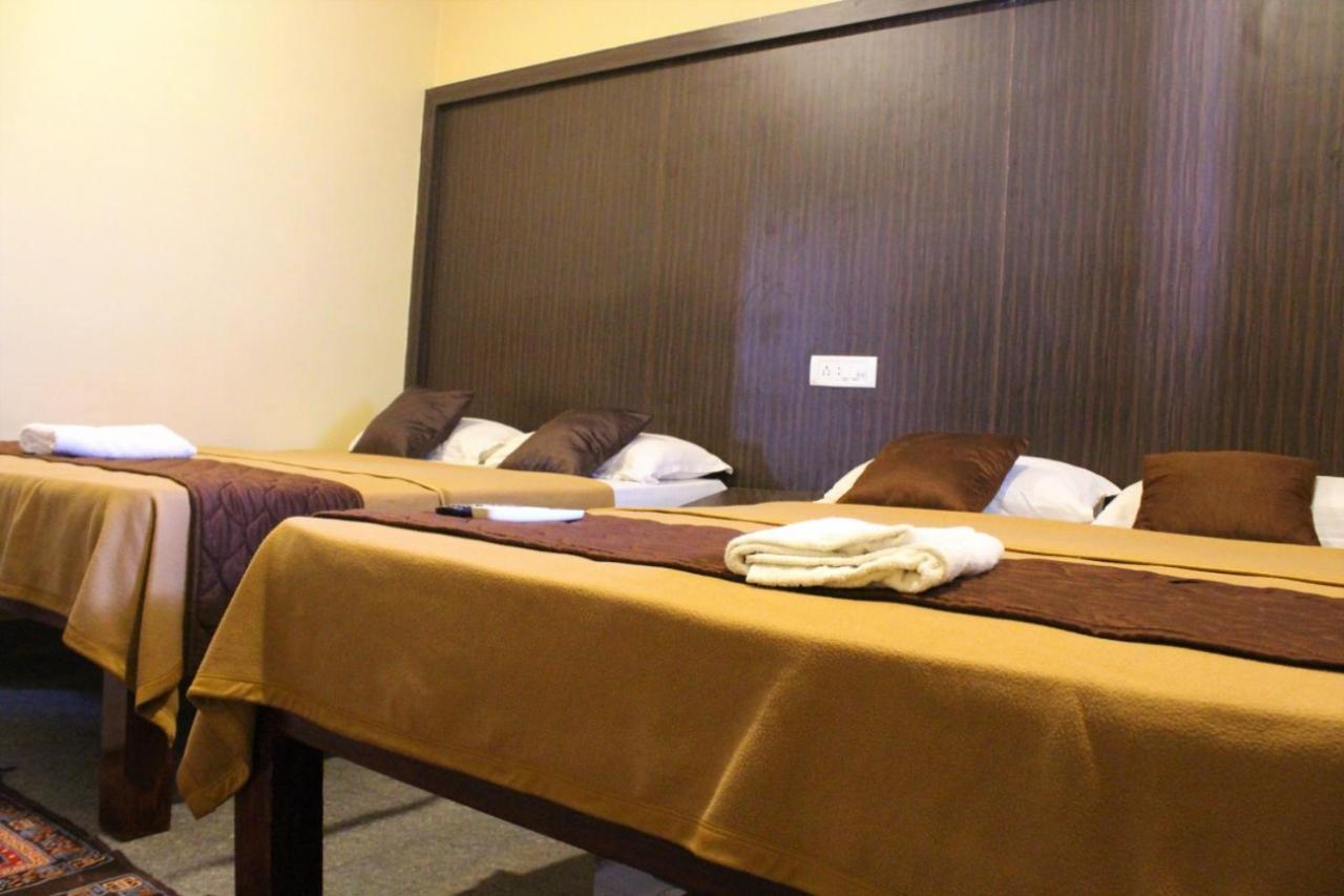 Gsr Residency Hotel Kanchipuram Bagian luar foto
